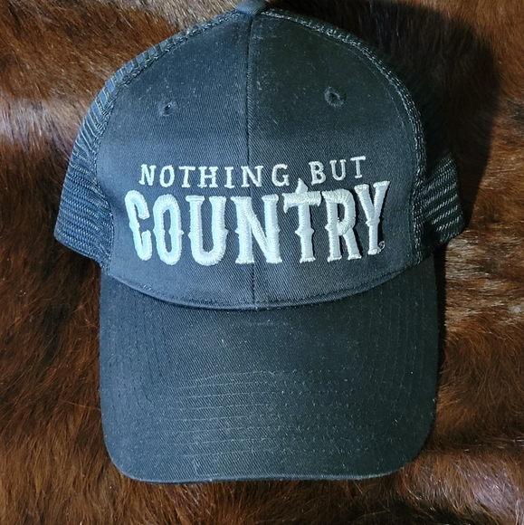 2 women's trucker hats - Picture 4 of 5
